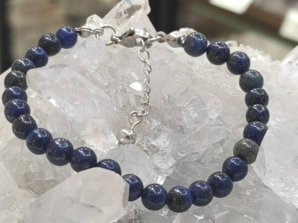 Lapis lazuli narukvica s plavim poludragim kamenjem