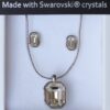 Komplet ogrlice i naušnica kreiran je od svjetski poznatih Swarovski kristala