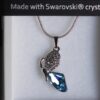 Ogrlica od Swarovski kristala s privjeskom plave boje