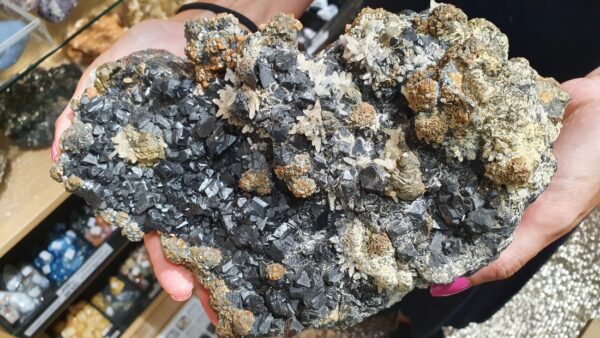 Sfalerit - Pirit - Siderit - Kvarc kolekcionarski veći mineral