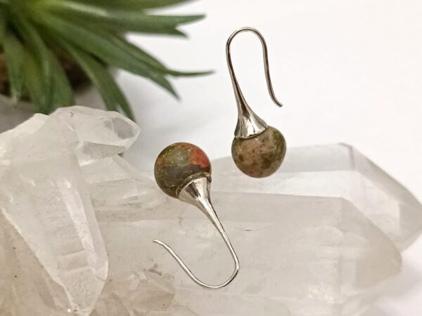 Poludrago kamenje nakit- Epidot naušnice s nehrđajučim čelikom na udicu srebene boje