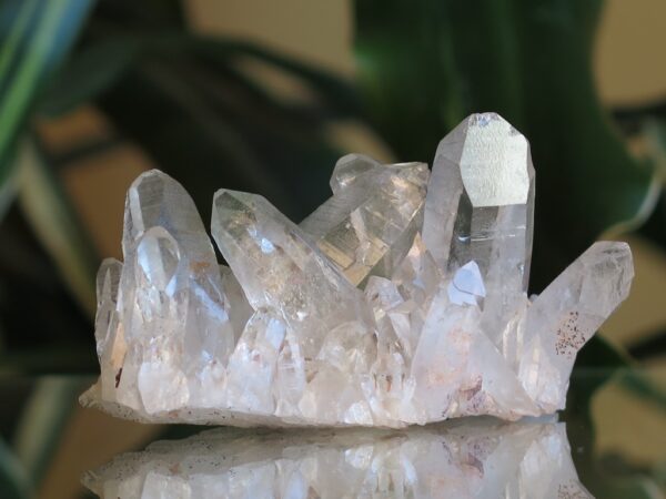 Gorski kristal druze s velikim špicevima