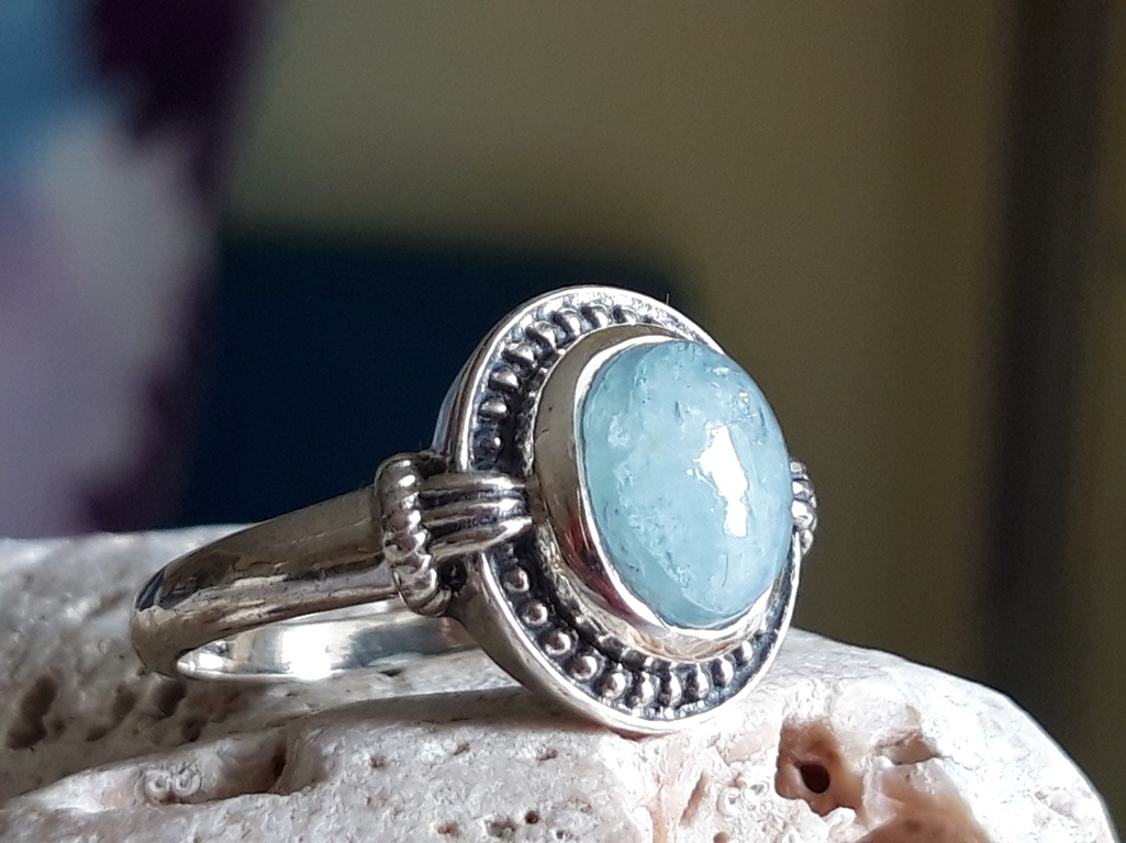 Srebrni prsten Akvamarina ručno izrađen u našoj radioni.