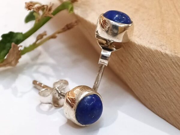 Lapis Lazuli poludragi kamen srebrene naušnice