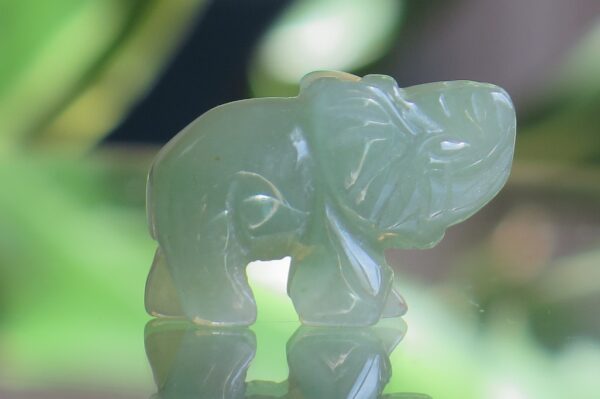 Figura slona od poludragog kamena Aventurina