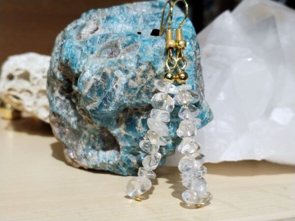 Naušnice od nepravilnih perli Gorskog kristala