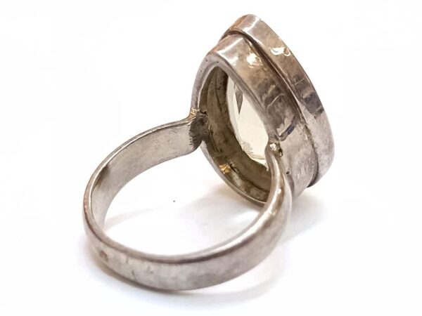 Poludragi kamen Citrin, odlične prozirnost i žutih nijansni krasi prsten od srebra 925.